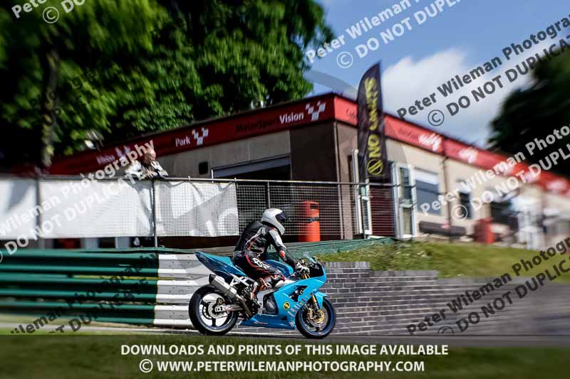 cadwell no limits trackday;cadwell park;cadwell park photographs;cadwell trackday photographs;enduro digital images;event digital images;eventdigitalimages;no limits trackdays;peter wileman photography;racing digital images;trackday digital images;trackday photos